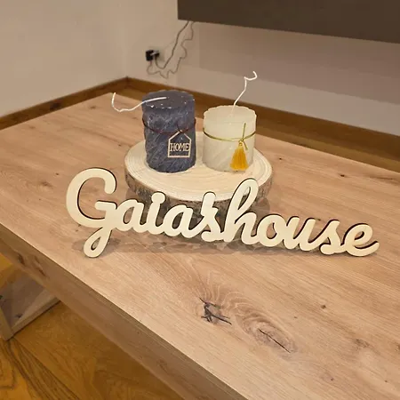 Gaia' S House